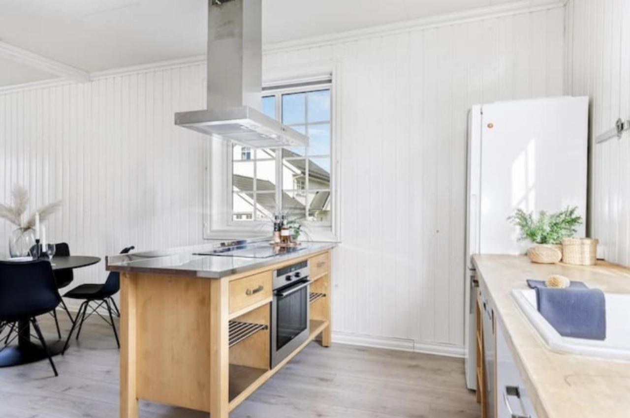Apartamento Lys Og Sentral Leilighet Med Terrasse Og Hage Lillehammer Exterior foto
